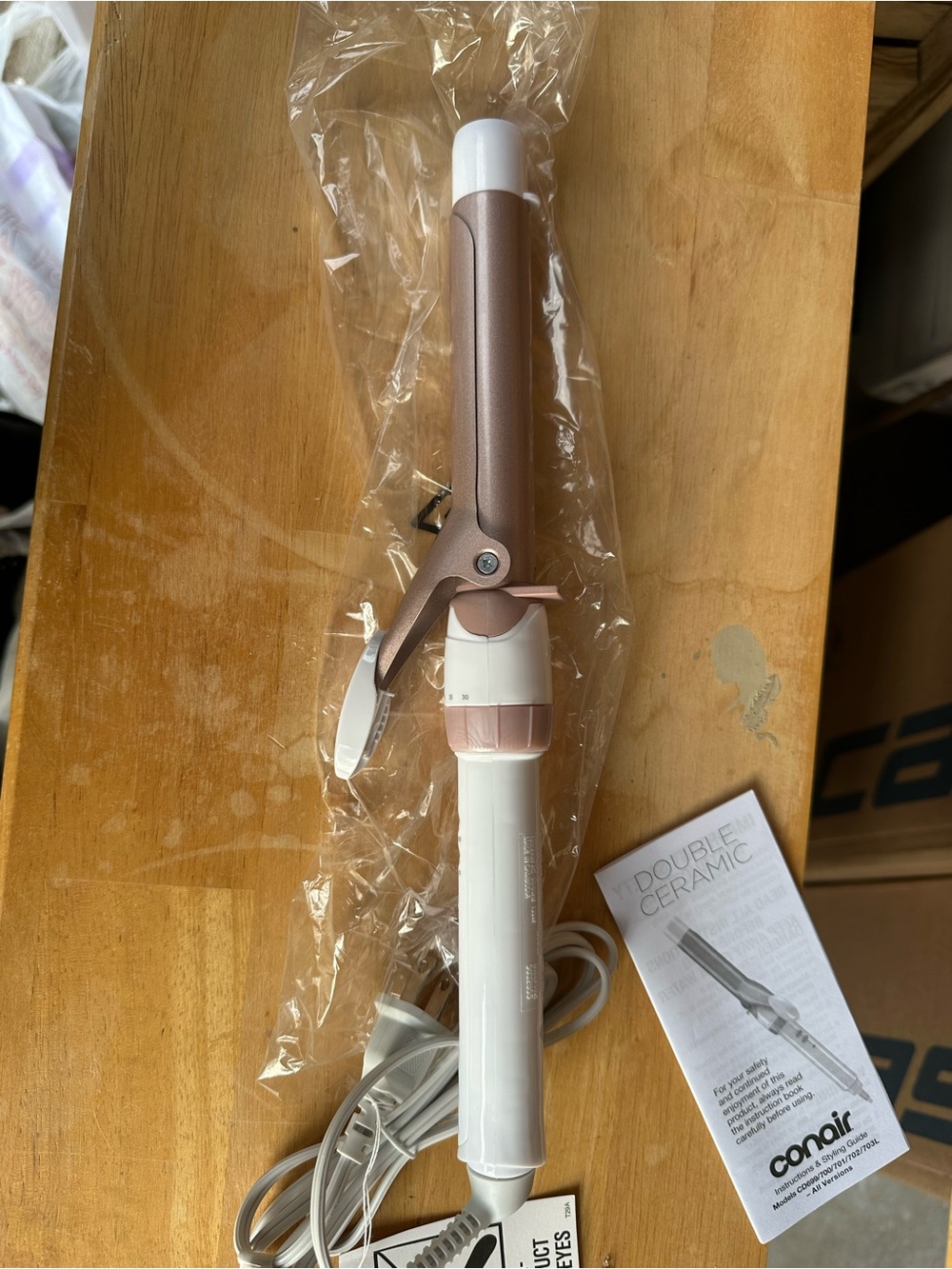 conair White and Rose Gold 1" Ceramic Curling Iron